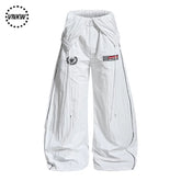 American retro white wide leg curved knife paratrooper pants for men and women, loose double waist, contrasting stripes, casual sports pants