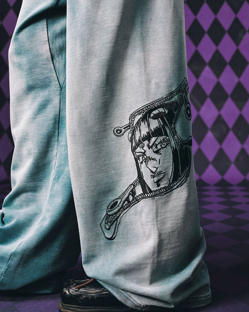 MEDM × JOJO Embroidered Print Washed Sweatpants