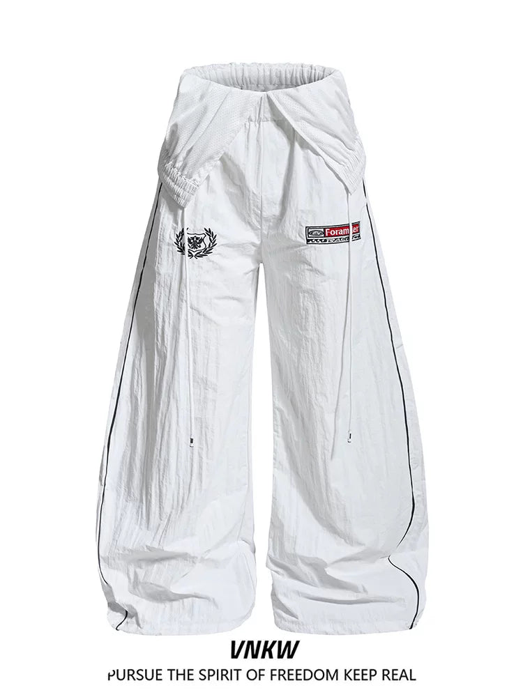 American retro white wide leg curved knife paratrooper pants for men and women, loose double waist, contrasting stripes, casual sports pants