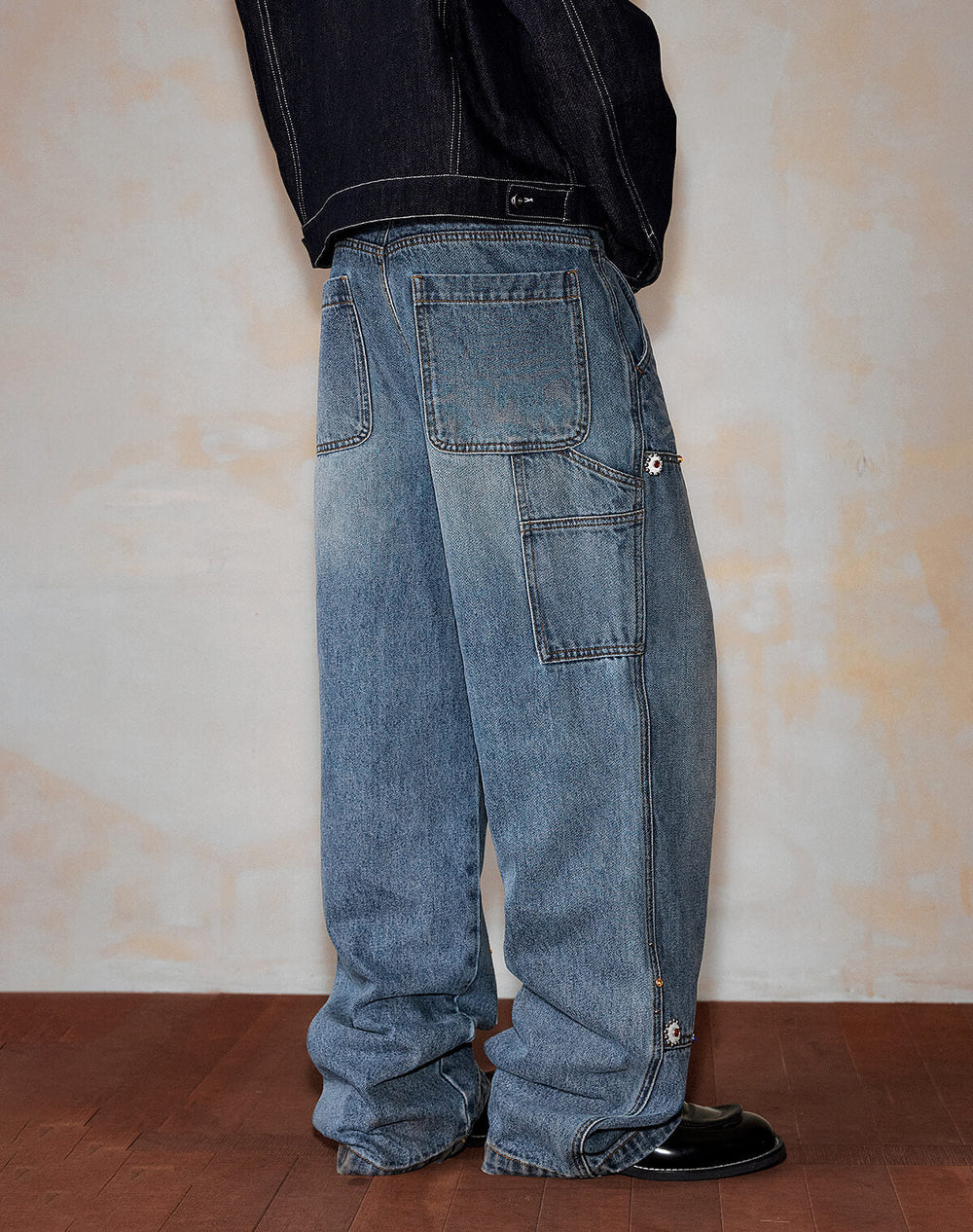 MEDM Gemstone Studded Double Knee Washed Jeans