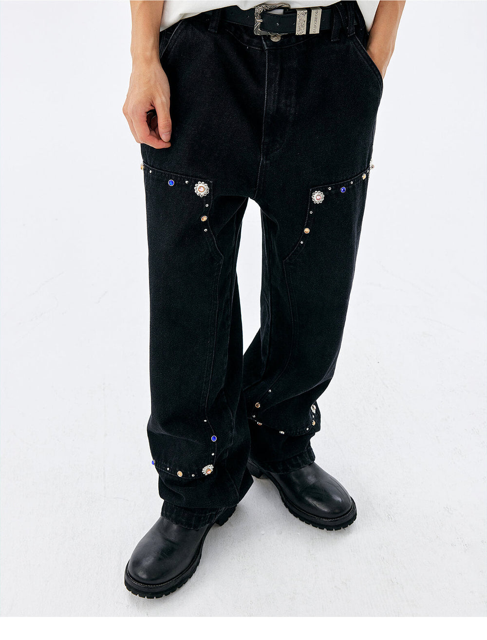 MEDM Gemstone Studded Double Knee Washed Jeans